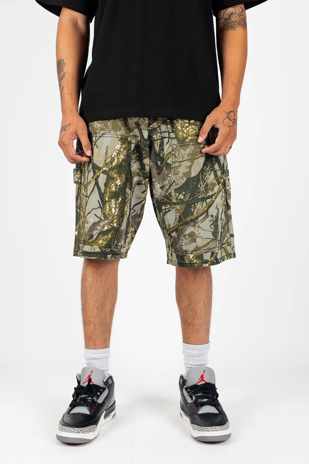 REBEL MINDS BAGGY CAMO CARPENTER JORTS
