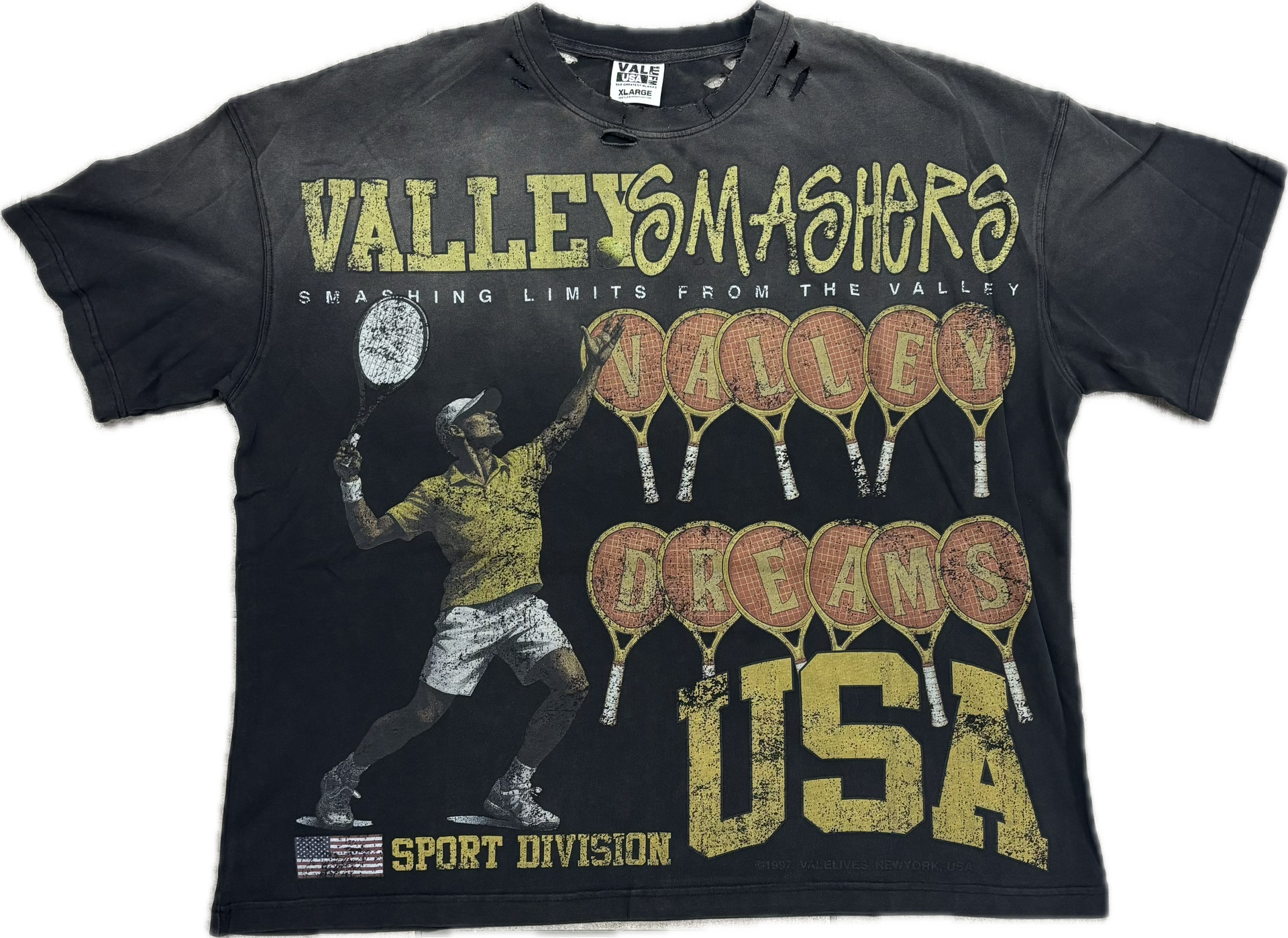 VALE TENNIS PLAYER TEE