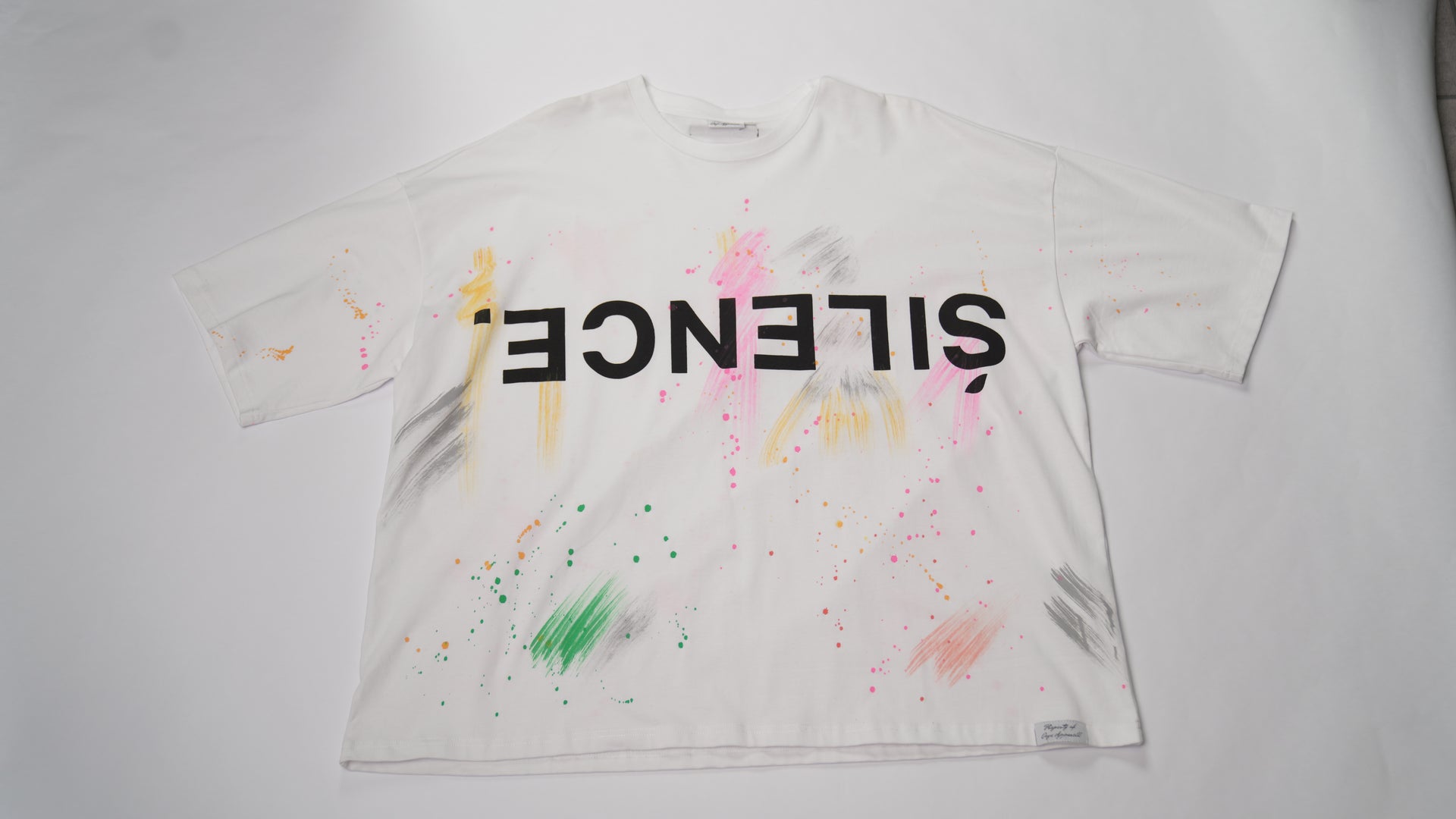 ONYX SILENCE PAINT TEE