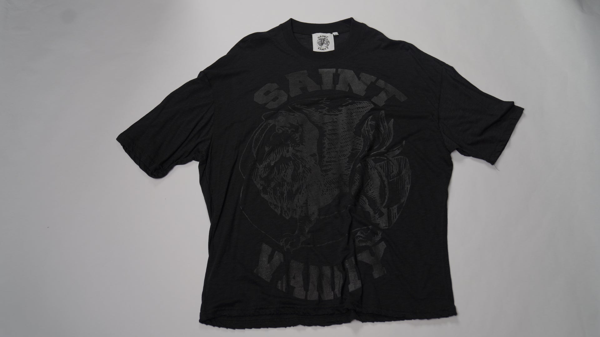 SAINT VANITY GRIFFIN TEE BLACK