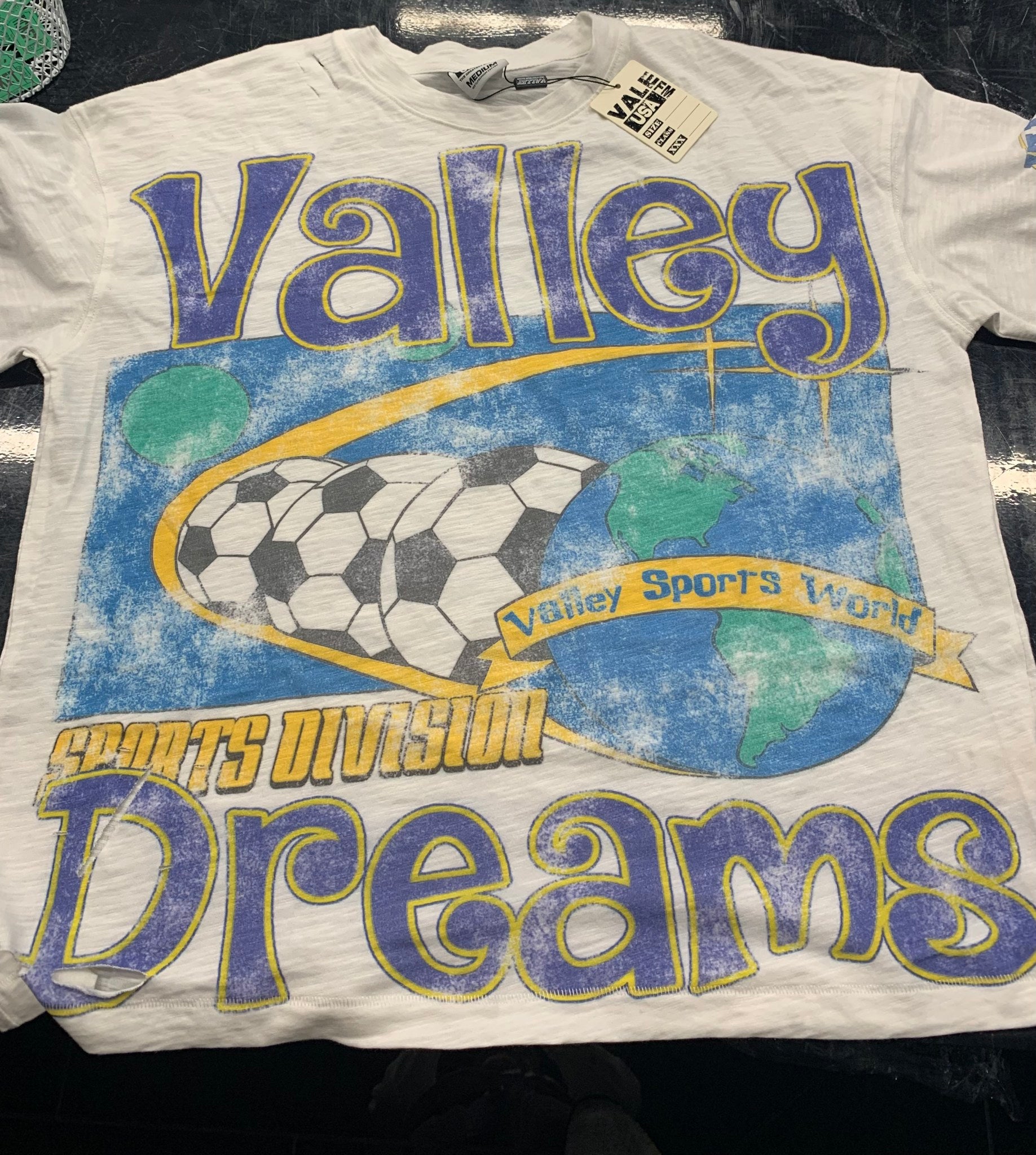 VALE VALLEY VOLLEY SPORTS WORLD TEESHIRT